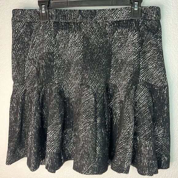 Banana Republic Black Pleated Tulip Swing Plus Size Black/white Skirt Size 14 - Picture 2 of 14